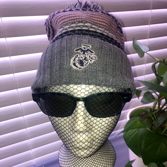 Nwot Usmc Knitted Pom Pom Beanie Hat 
